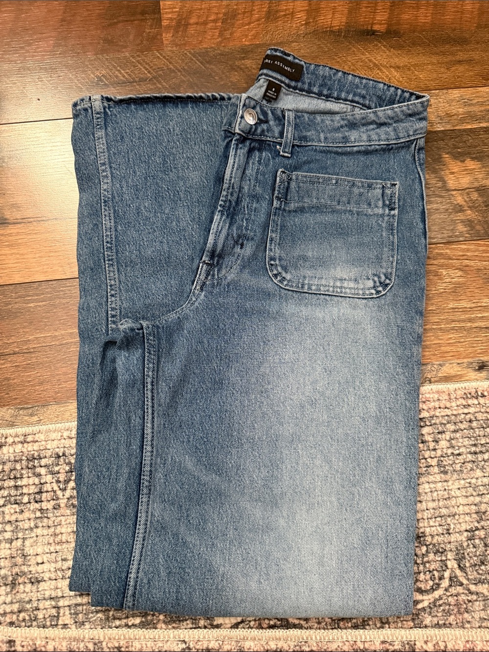 Free Assembly Wide leg women’s  Denim Jeans in Light Blue